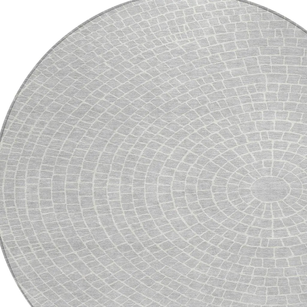 8' Silver And Ivory Round Geometric Washable Indoor Outdoor Area Rug Homeroots Outdoor