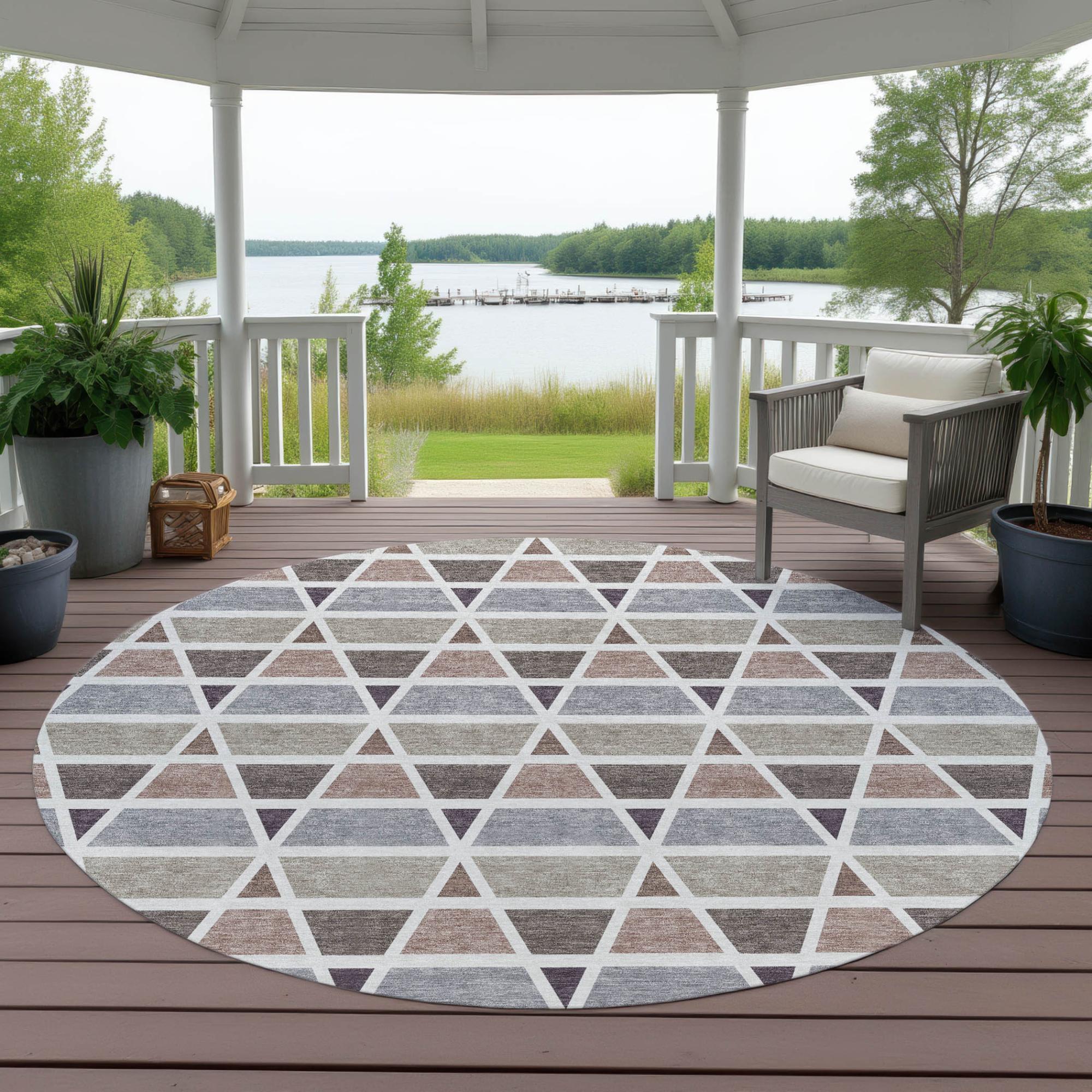 8' Taupe And Brown Round Geometric Washable Indoor Outdoor Area Rug Homeroots Outdoor