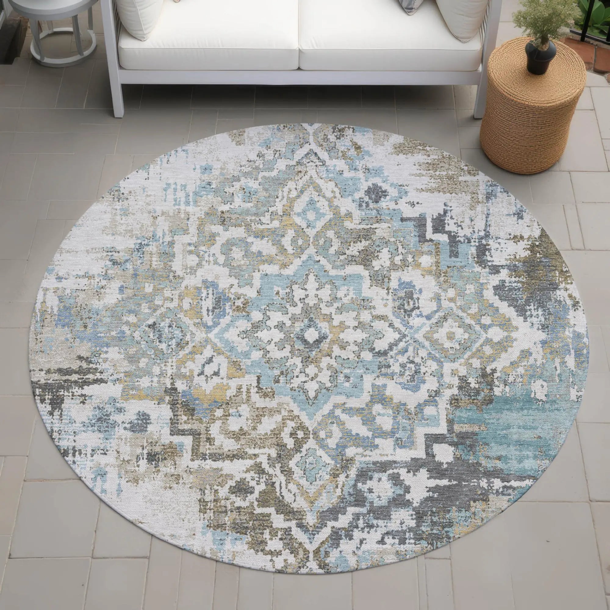 8' Teal Blue And Pewter Round Medallion Washable Indoor Outdoor Area Rug Homeroots Outdoor