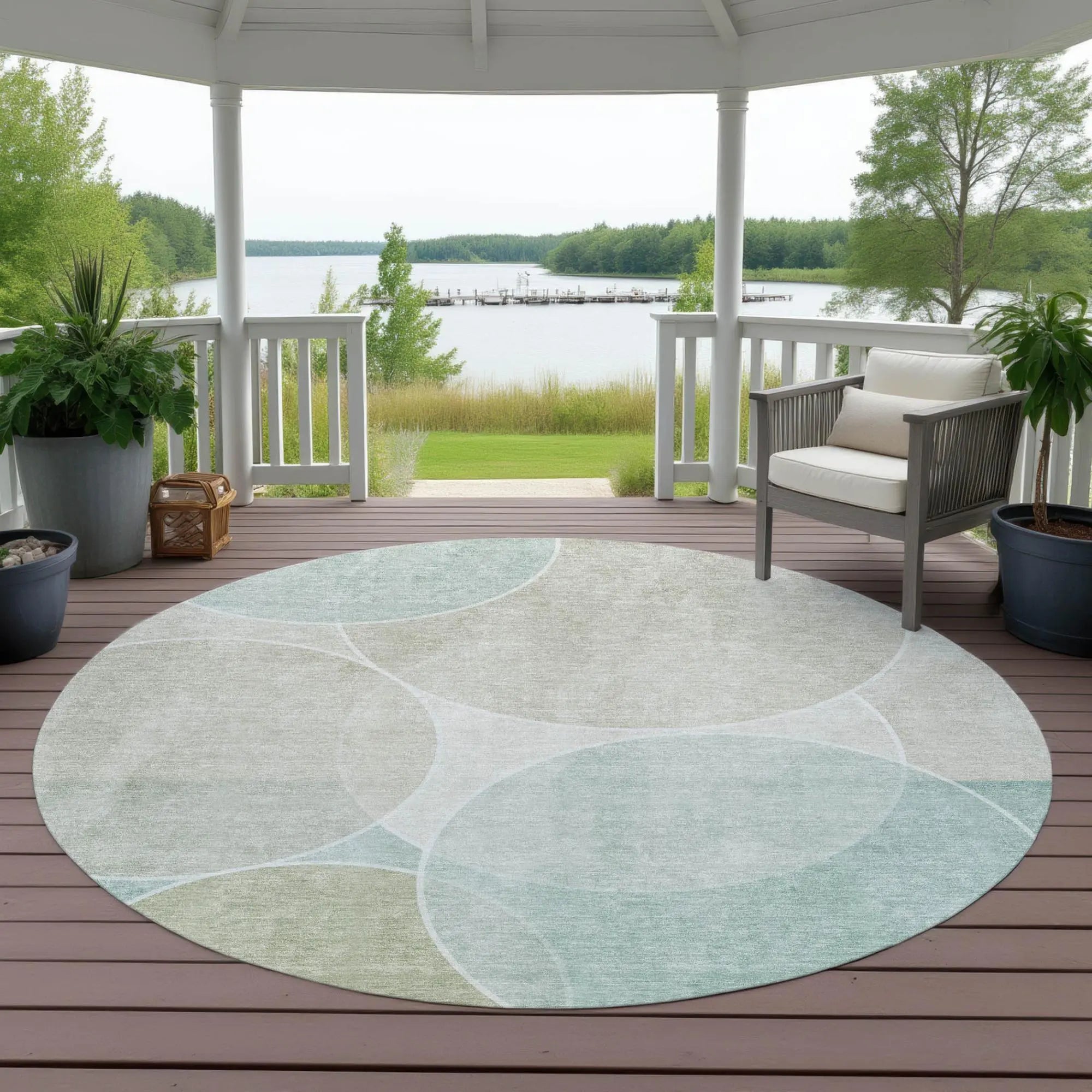 8' Turquoise And Teal Blue Round Geometric Washable Indoor Outdoor Area Rug Homeroots Outdoor