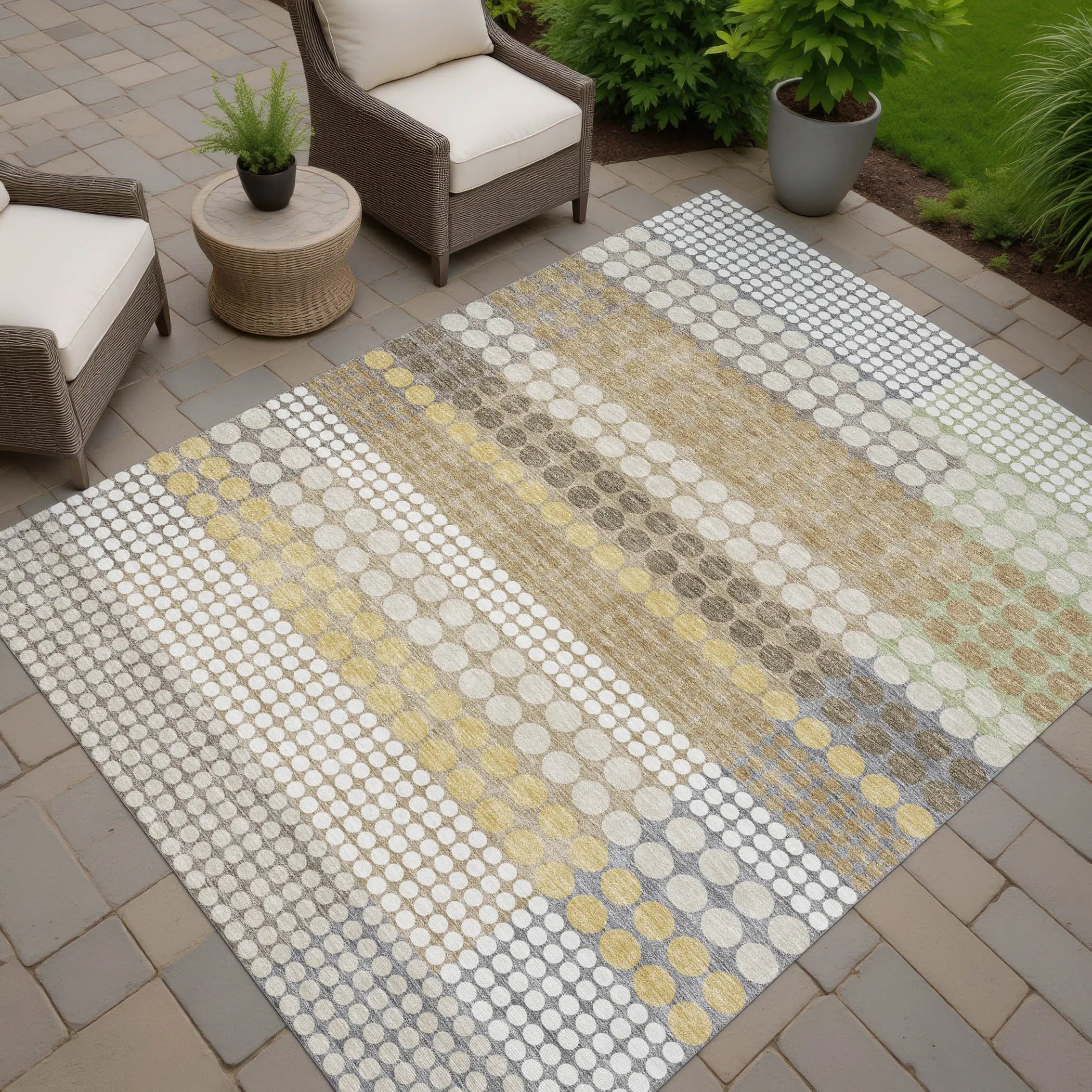 8' X 10' Beige And Ivory Geometric Washable Indoor Outdoor Area Rug Homeroots Outdoor