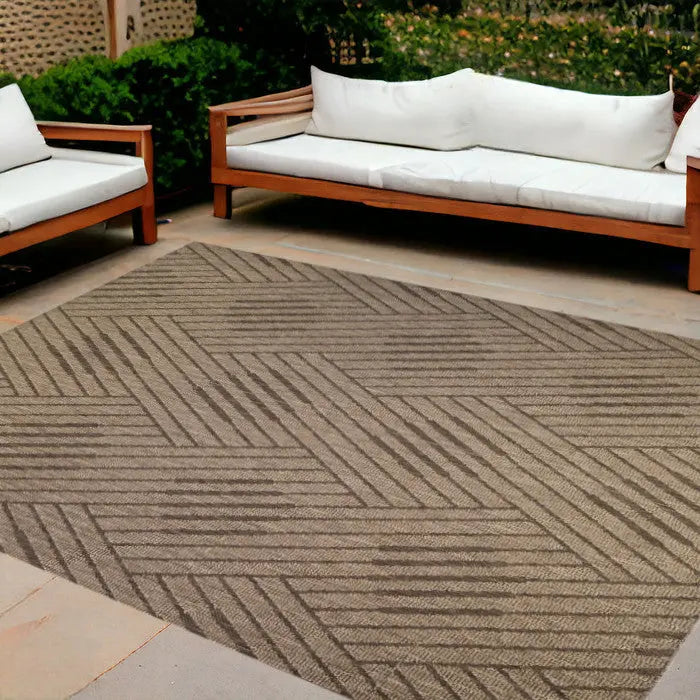 8' X 10' Beige Geometric Stain Resistant Indoor Outdoor Area Rug Homeroots Outdoor