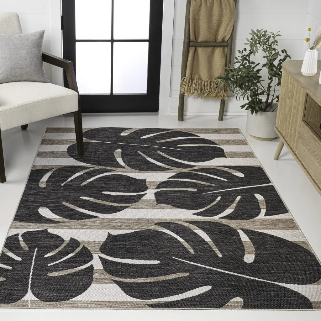 8' X 10' Black And Beige Floral Indoor Outdoor Area Rug Homeroots Outdoor