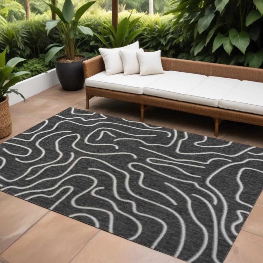 8' X 10' Black And Cream Abstract Indoor Outdoor Area Rug Homeroots Outdoor