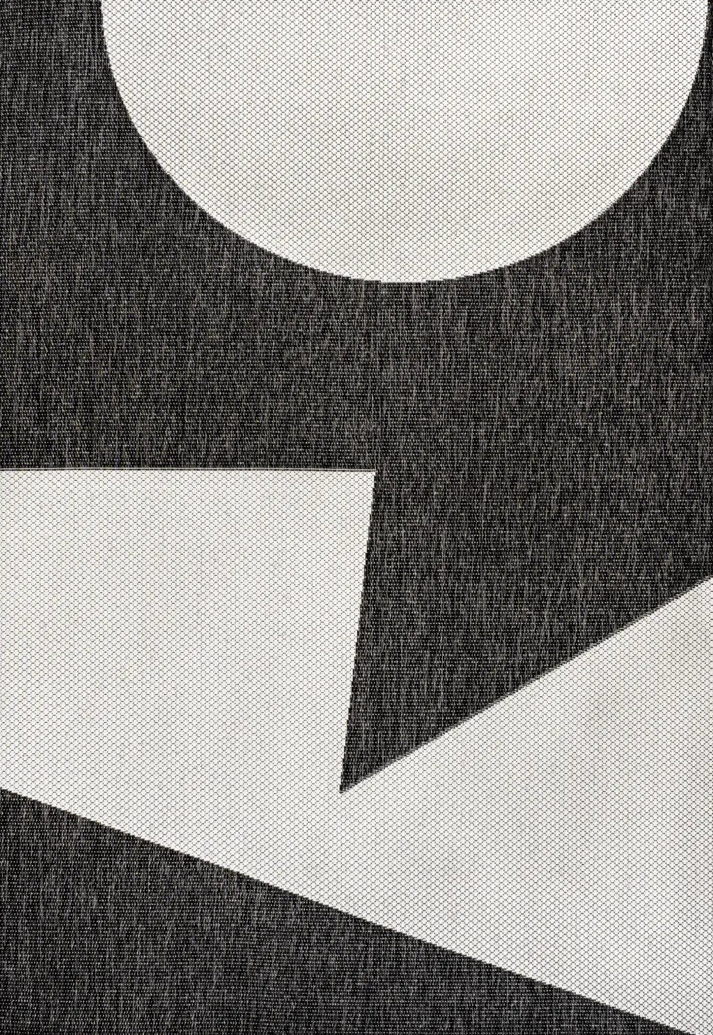 8' X 10' Black And Cream Geometric Indoor Outdoor Area Rug Homeroots Outdoor