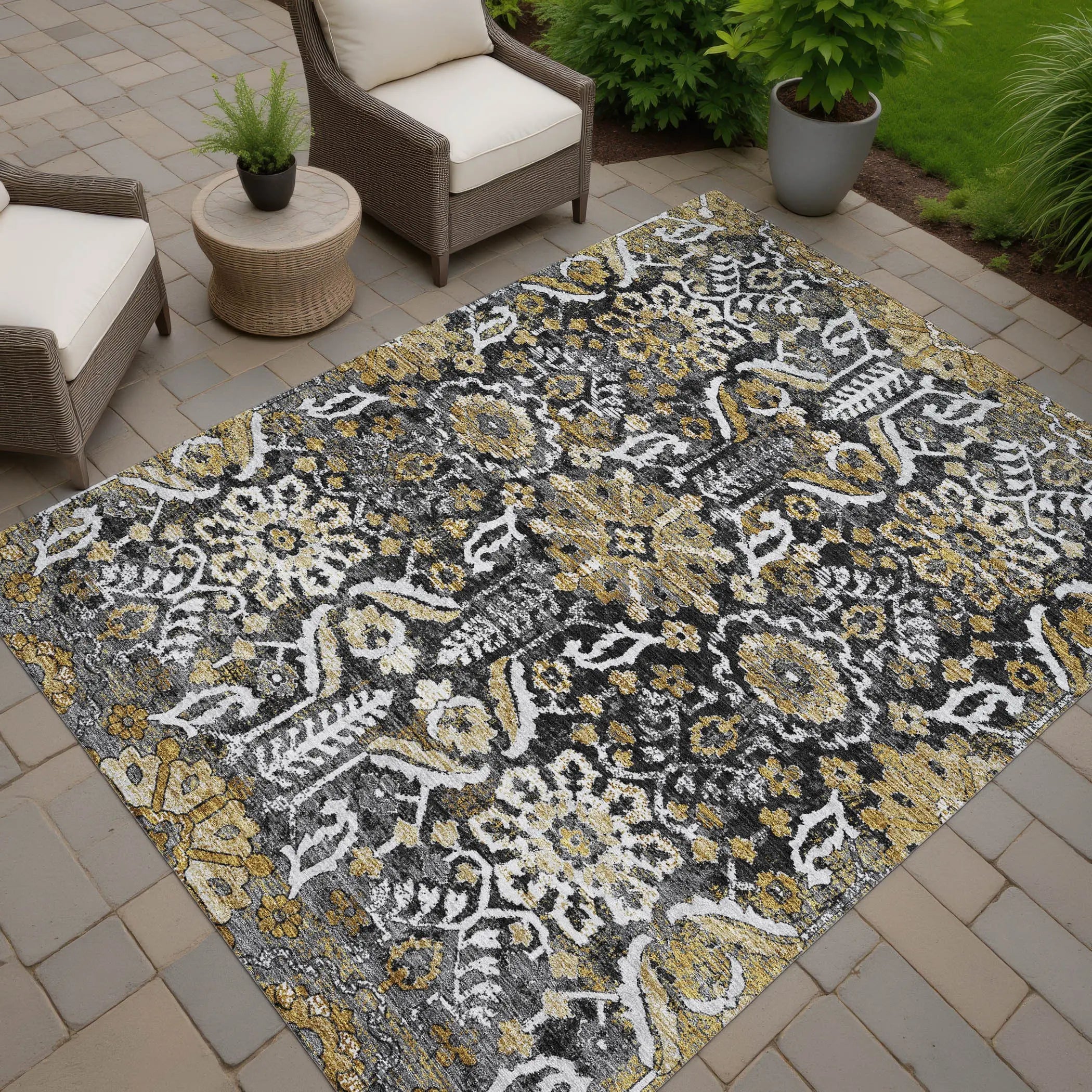 8' X 10' Black And Graphite Damask Washable Indoor Outdoor Area Rug Homeroots Outdoor