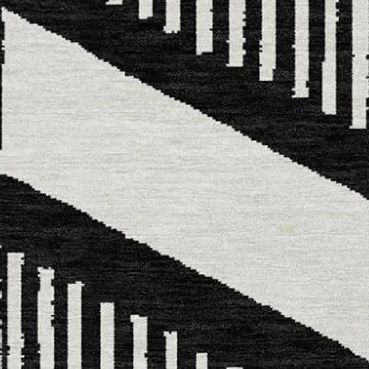 8' X 10' Black And Graphite Geometric Washable Indoor Outdoor Area Rug Homeroots Outdoor