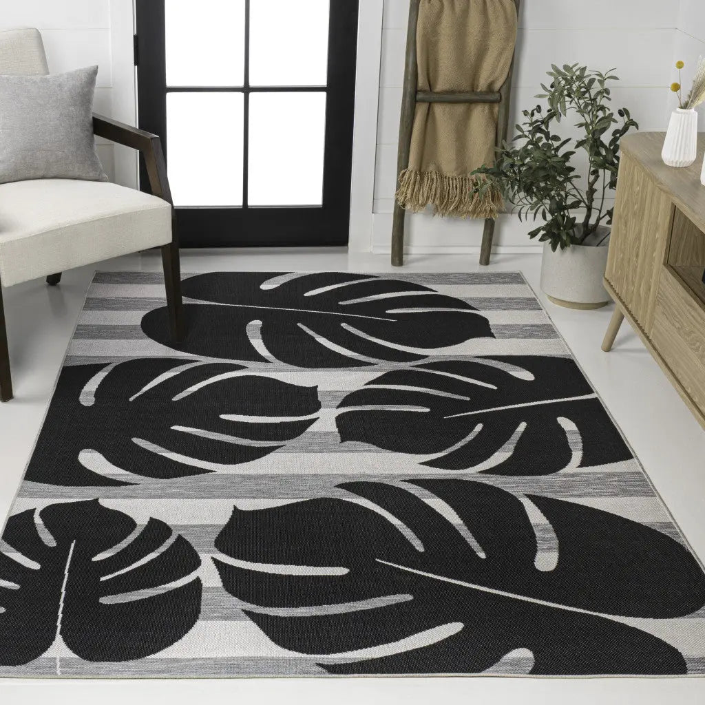 8' X 10' Black And Gray Floral Indoor Outdoor Area Rug Homeroots Outdoor