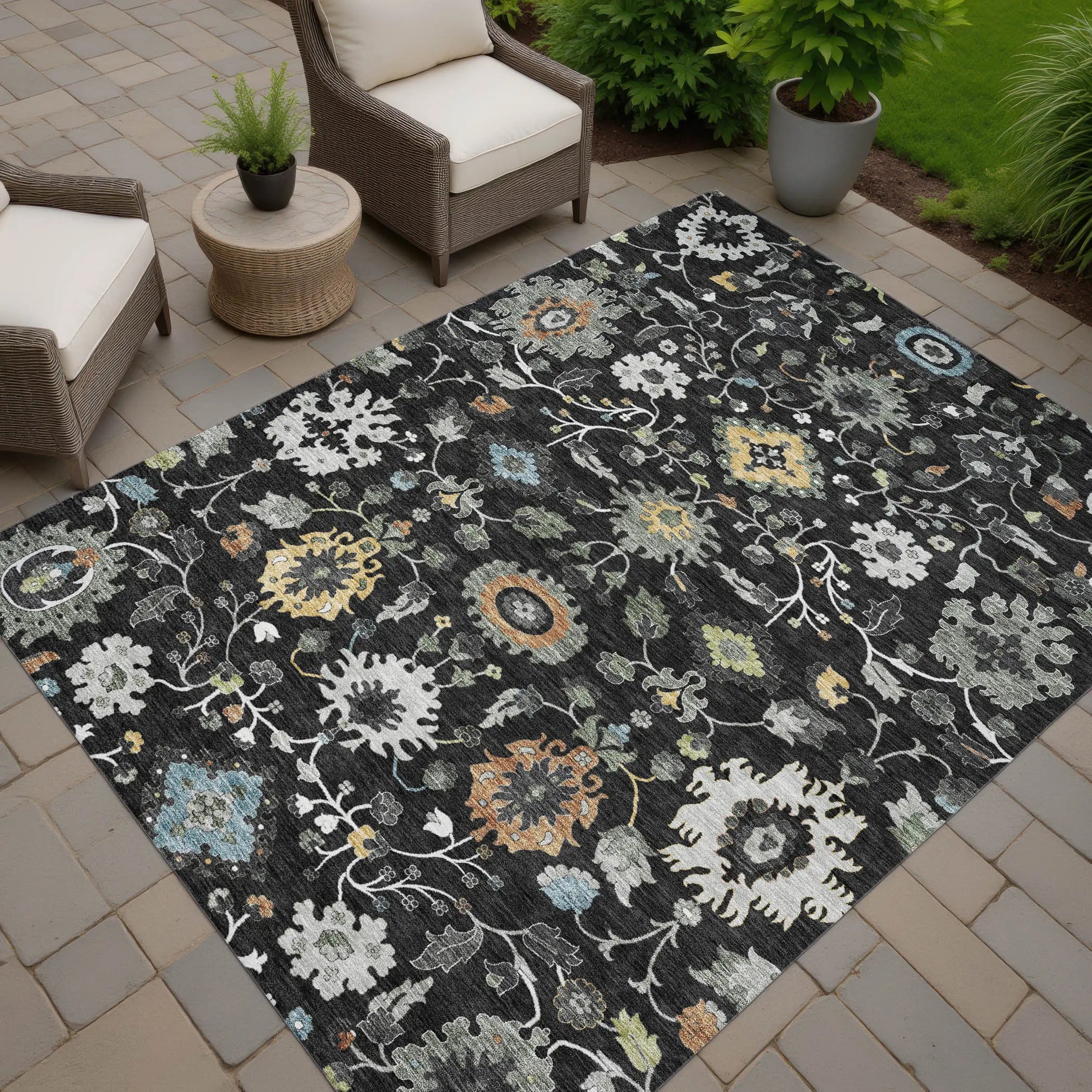 8' X 10' Black And Gray Floral Medallion Washable Indoor Outdoor Area Rug Homeroots Outdoor