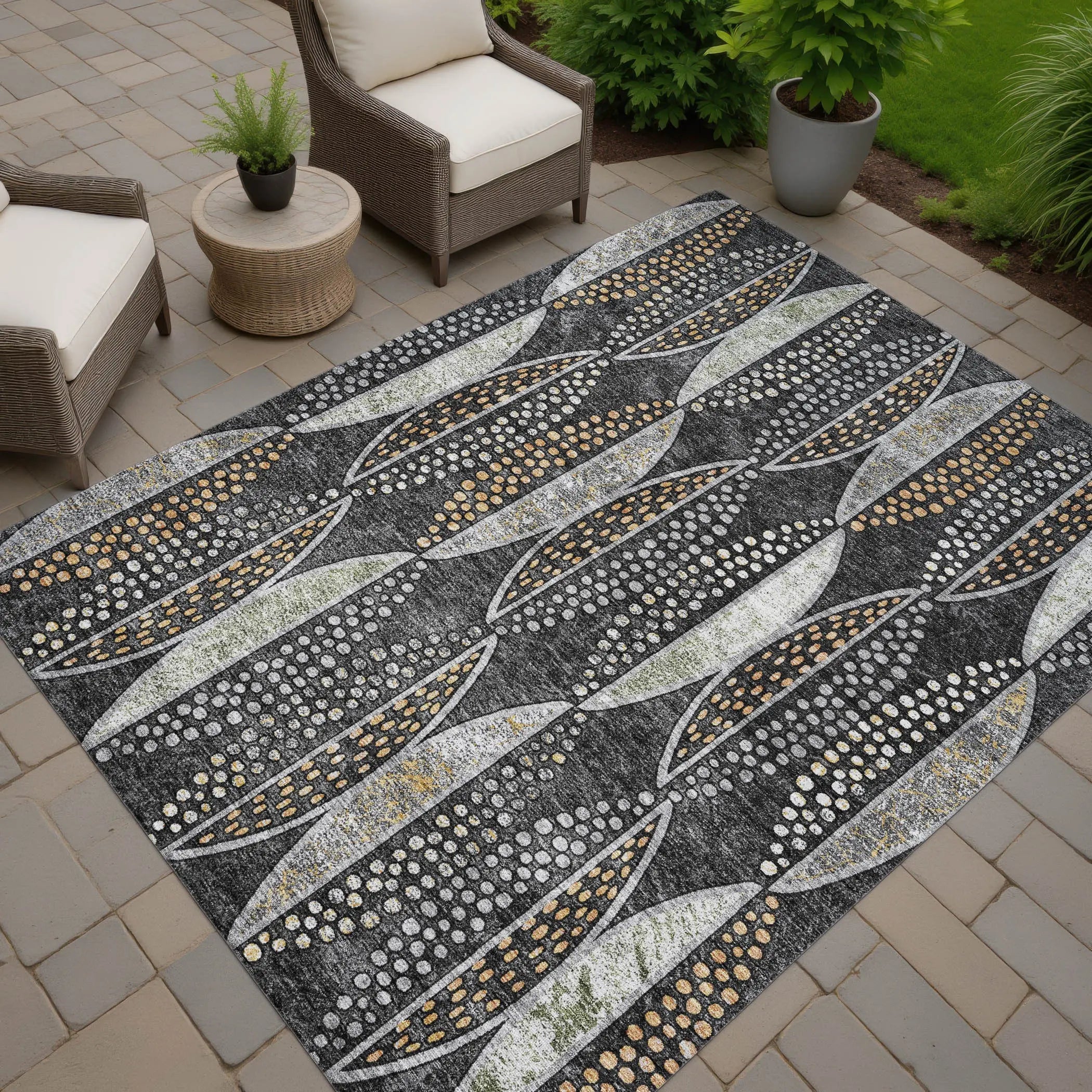 8' X 10' Black And Green Geometric Washable Indoor Outdoor Area Rug Homeroots Outdoor