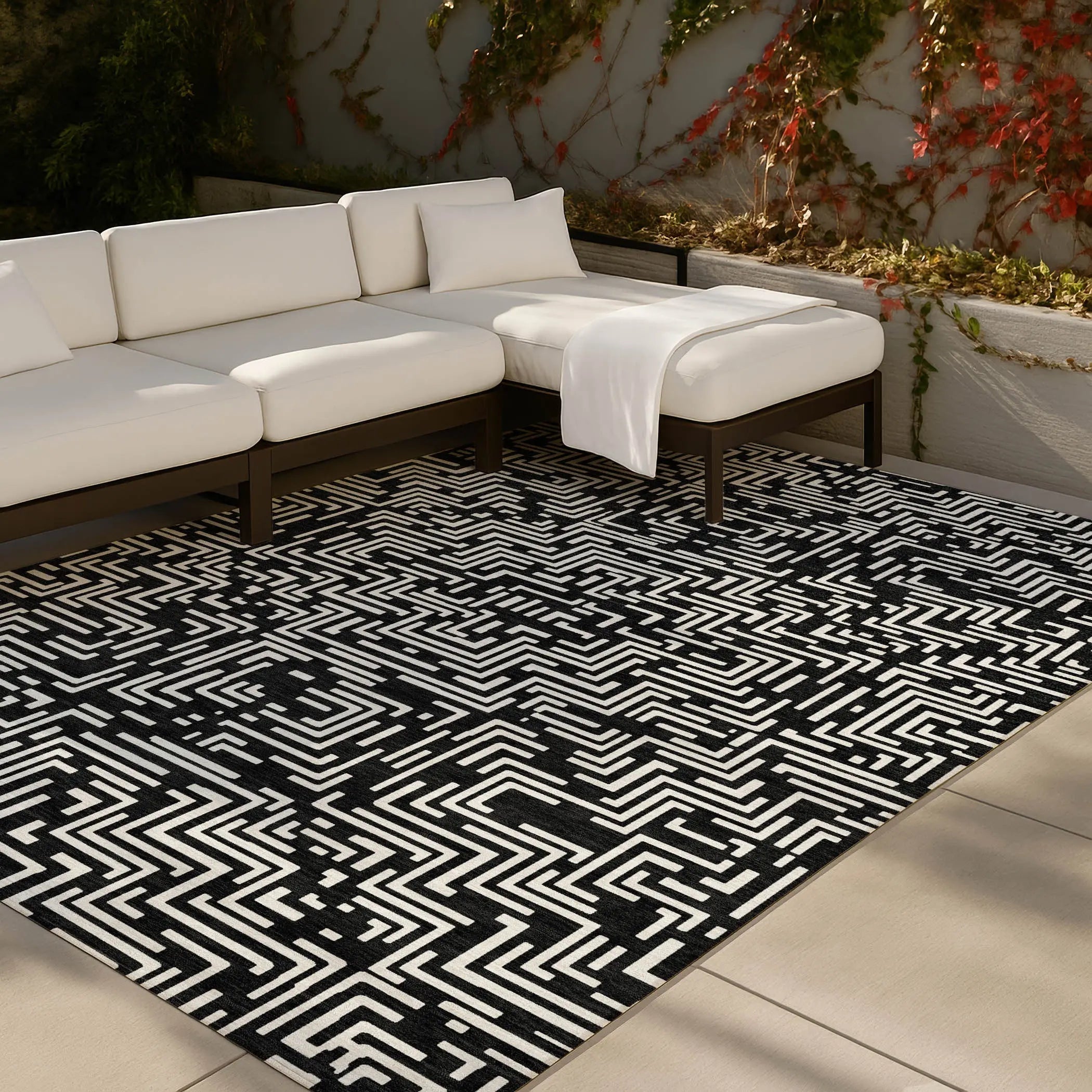 8' X 10' Black And Silver Geometric Washable Indoor Outdoor Area Rug Homeroots Outdoor
