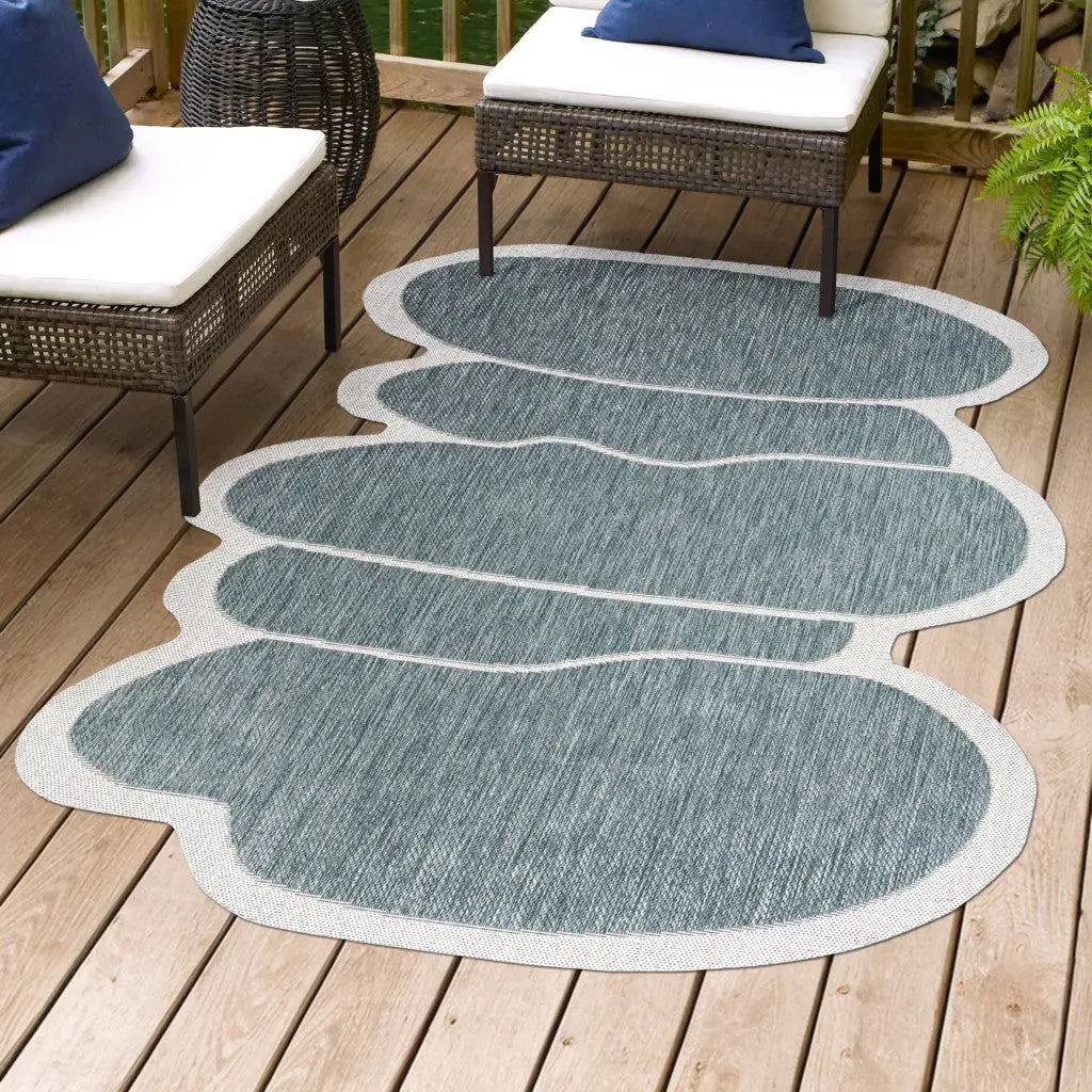8' X 10' Blue And Cream Medallion Indoor Outdoor Area Rug Homeroots Outdoor