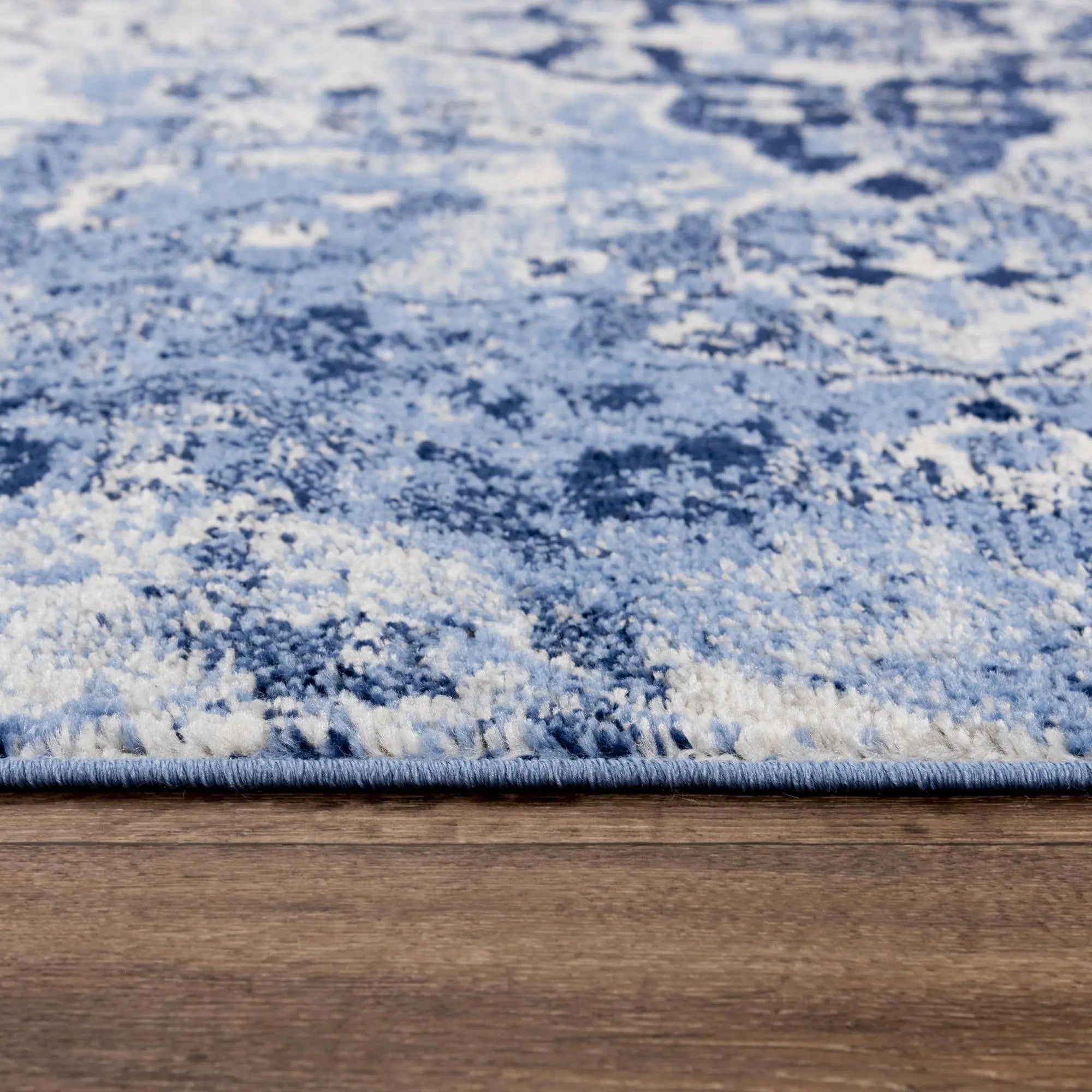 8' X 10' Blue Gray And Ivory Medallion Area Rug Homeroots Home Decor