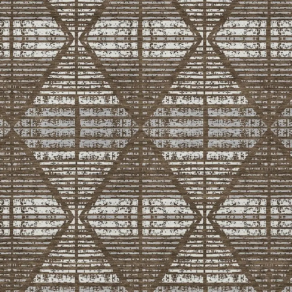 8' X 10' Chocolate And Beige Geometric Washable Indoor Outdoor Area Rug Homeroots Outdoor
