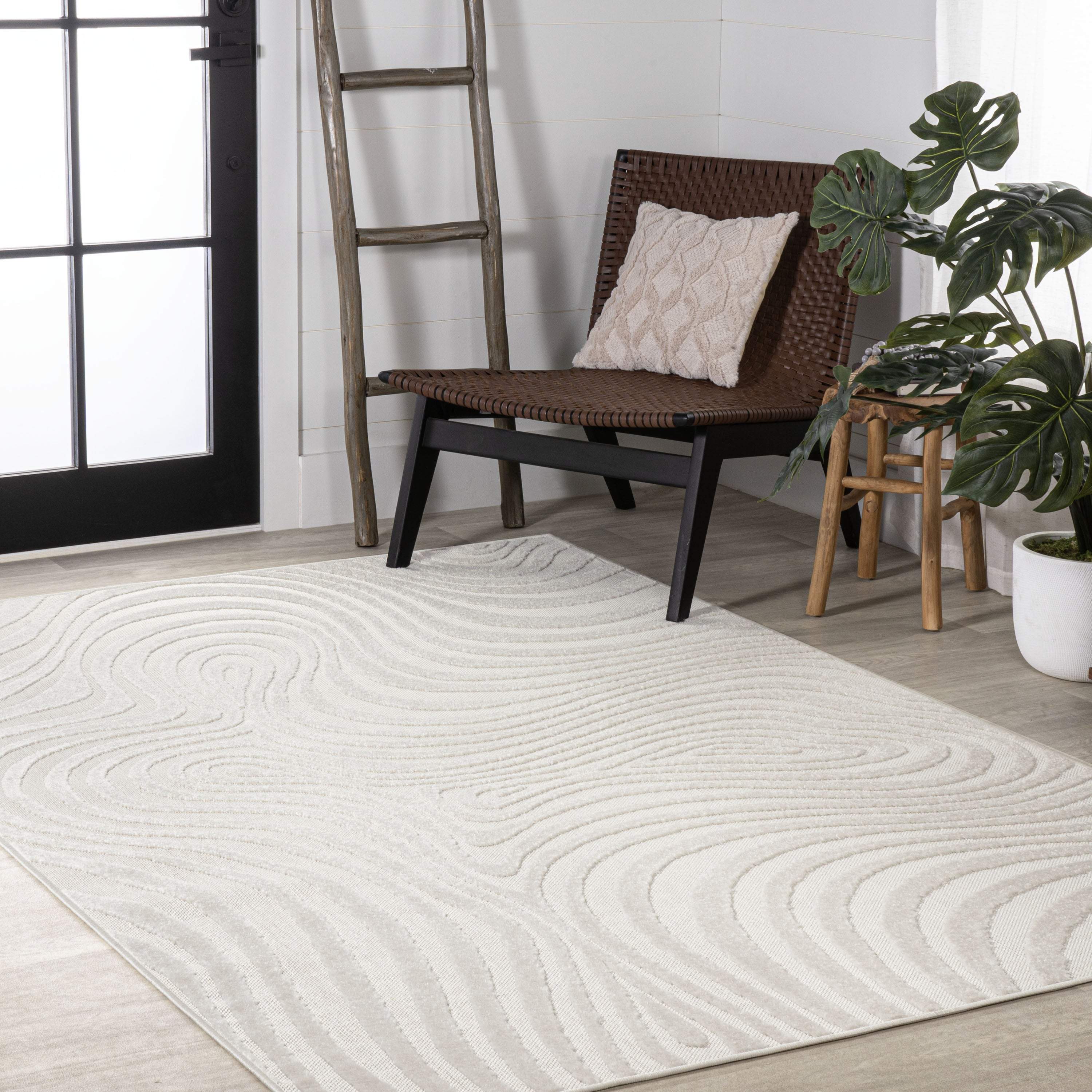 8' X 10' Cream And Ivory Abstract Indoor Outdoor Area Rug - GreatEagleInc
