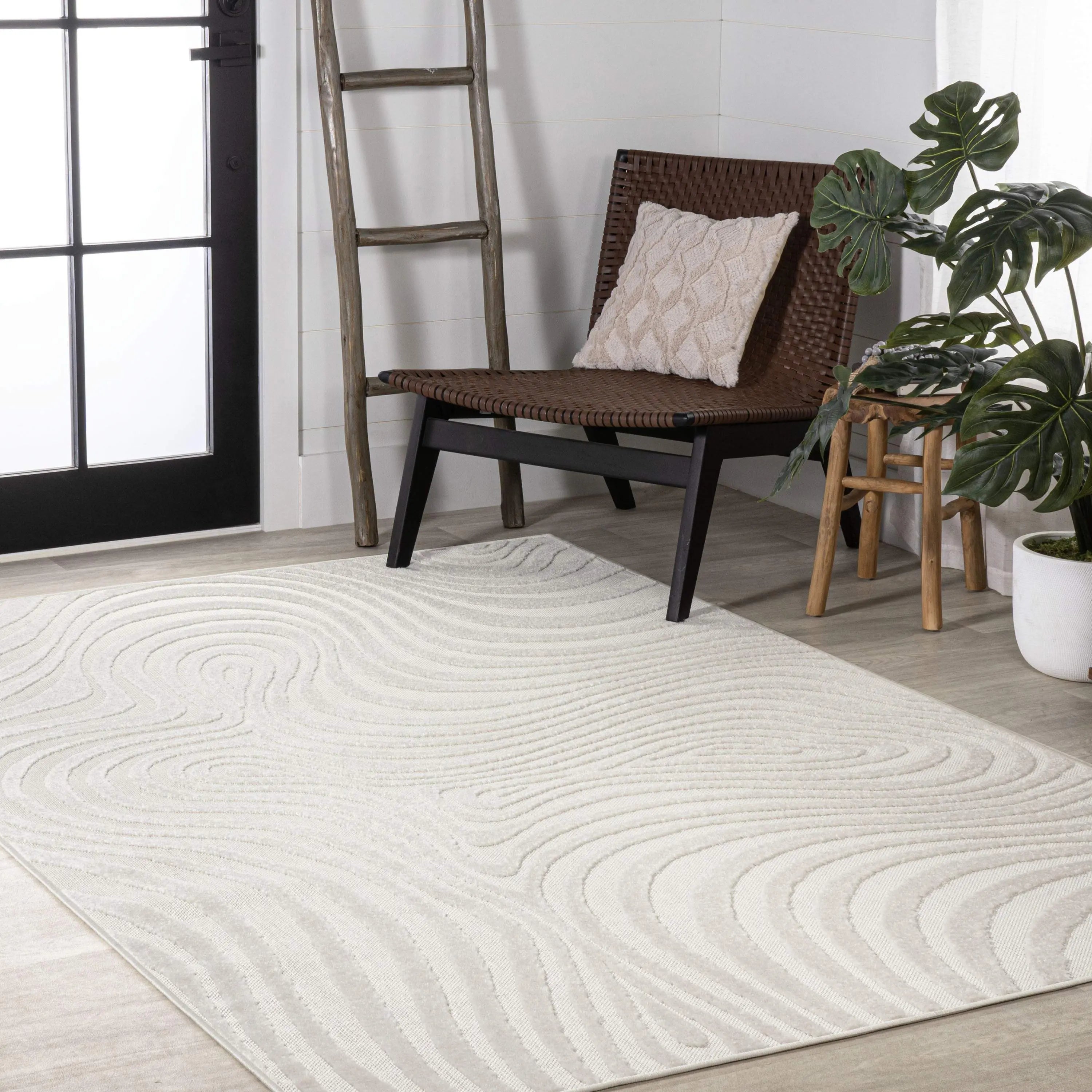 8' X 10' Cream And Ivory Abstract Indoor Outdoor Area Rug - GreatEagleInc