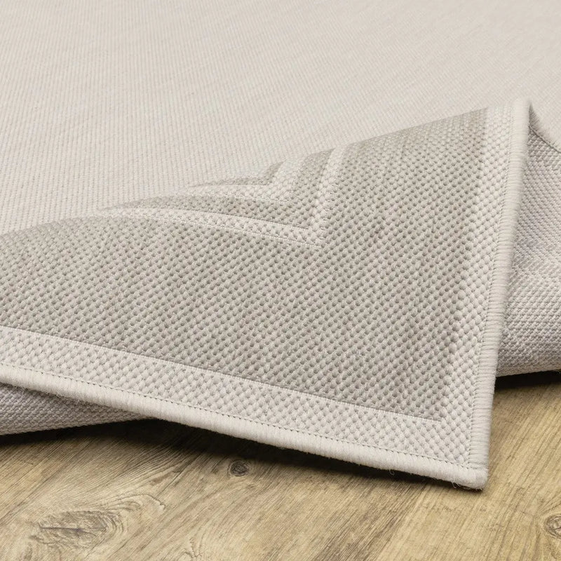 8' X 10' Gray And Ivory Indoor Outdoor Area Rug Homeroots Outdoor