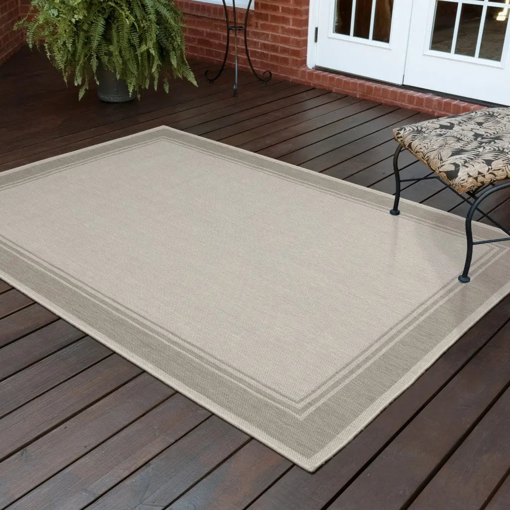 8' X 10' Gray And Ivory Indoor Outdoor Area Rug Homeroots Outdoor