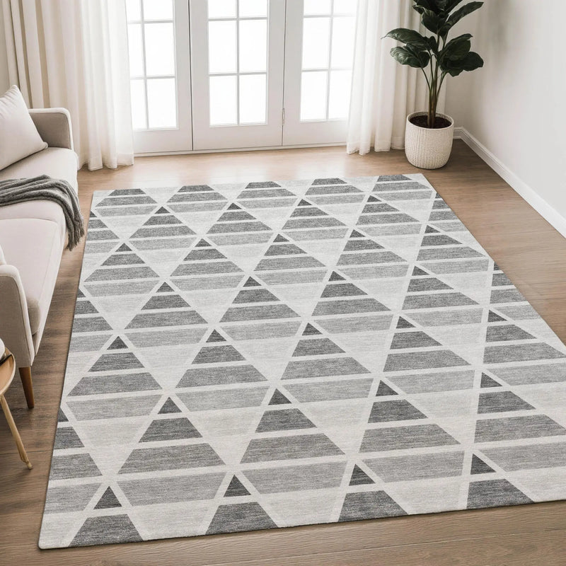 8' X 10' Gray And Silver Geometric Washable Indoor Outdoor Area Rug Homeroots Outdoor