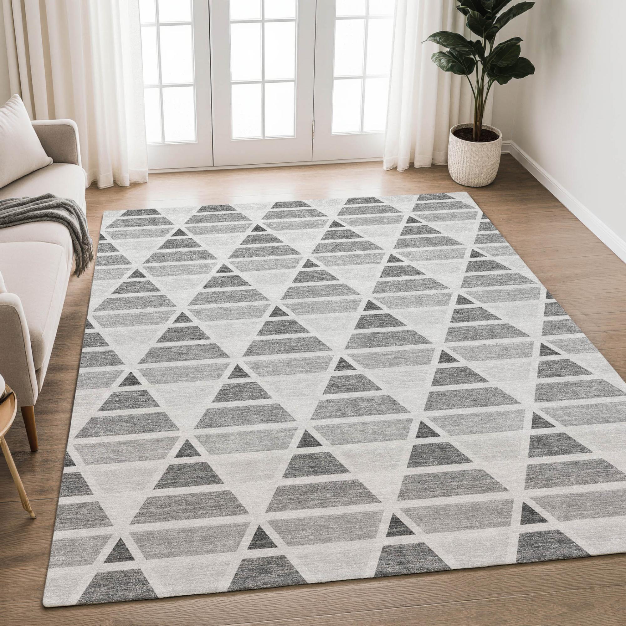 8' X 10' Gray And Silver Geometric Washable Indoor Outdoor Area Rug Homeroots Outdoor
