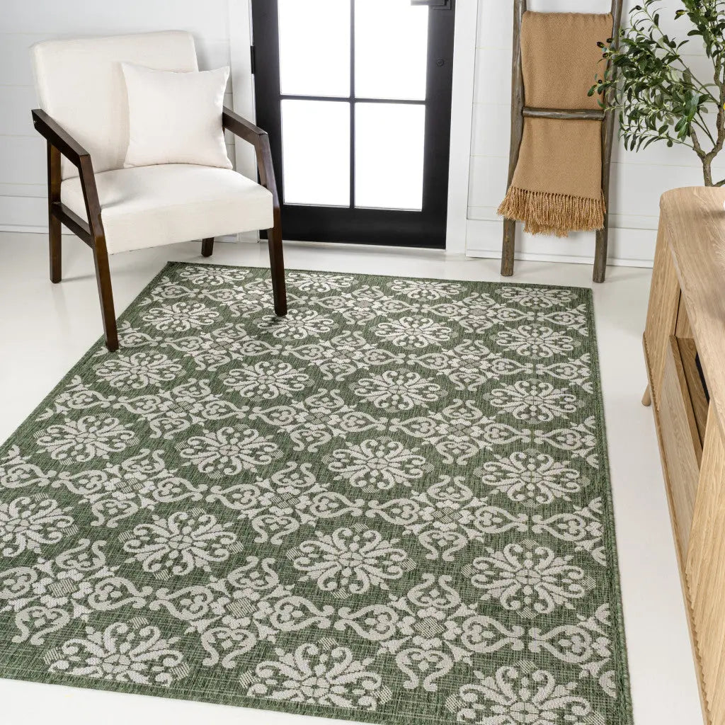 8' X 10' Green And Cream Floral Indoor Outdoor Area Rug Homeroots Outdoor