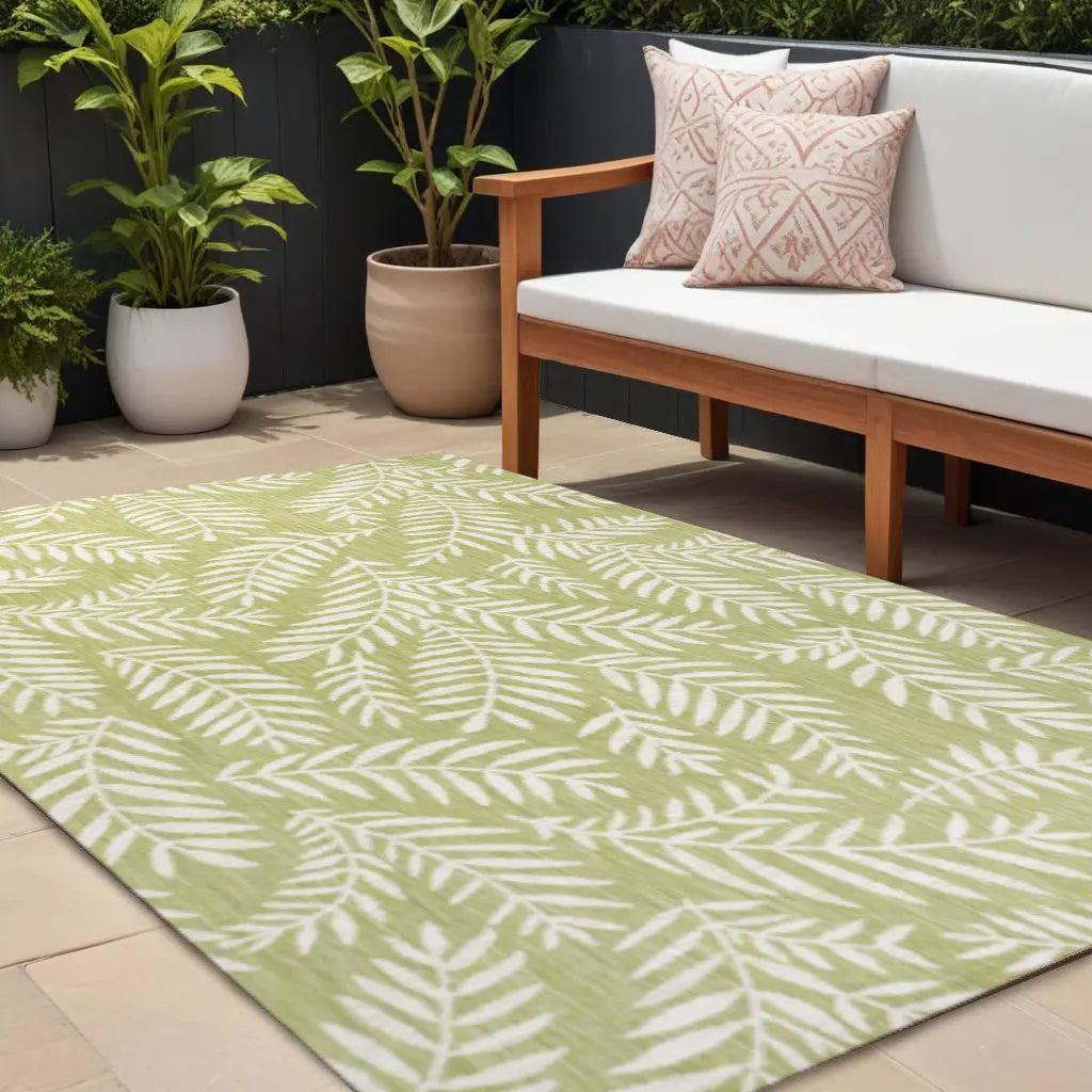8' X 10' Green And Cream Floral Indoor Outdoor Area Rug Homeroots Outdoor
