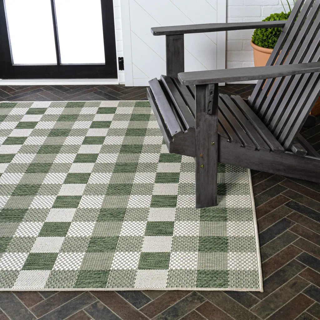 8' X 10' Green And Cream Geometric Indoor Outdoor Area Rug - GreatEagleInc