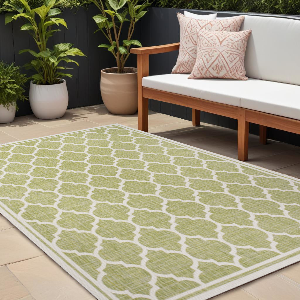 8' X 10' Green And Cream Geometric Indoor Outdoor Area Rug Homeroots Outdoor