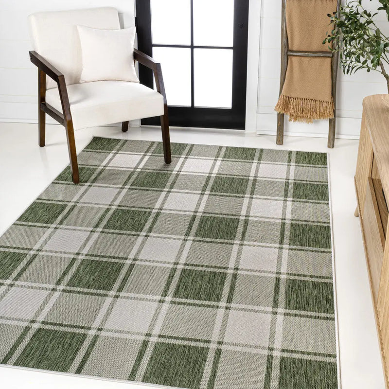 8' X 10' Green And Cream Gingham Indoor Outdoor Area Rug - GreatEagleInc
