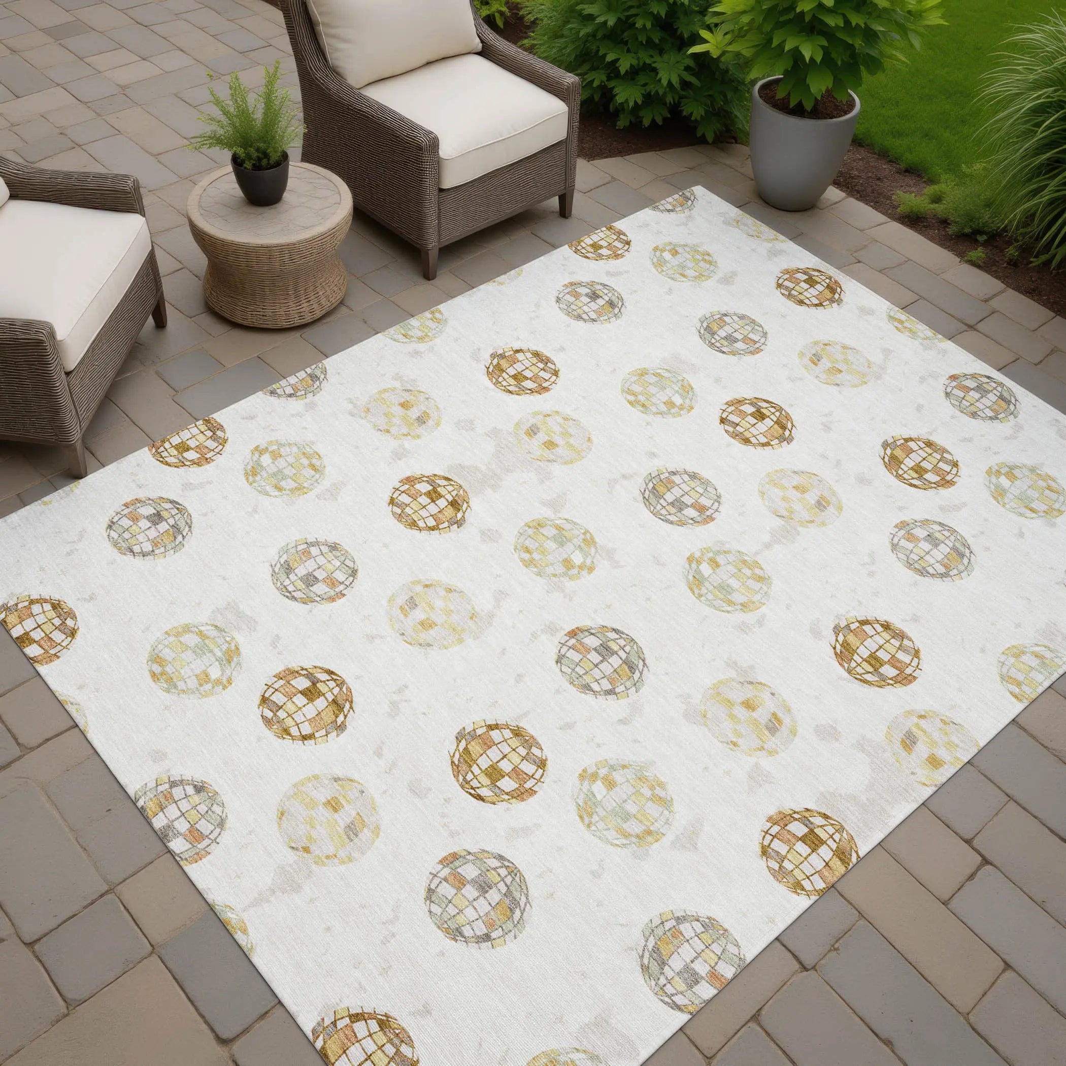 8' X 10' Ivory And Copper Geometric Washable Indoor Outdoor Area Rug Homeroots Outdoor
