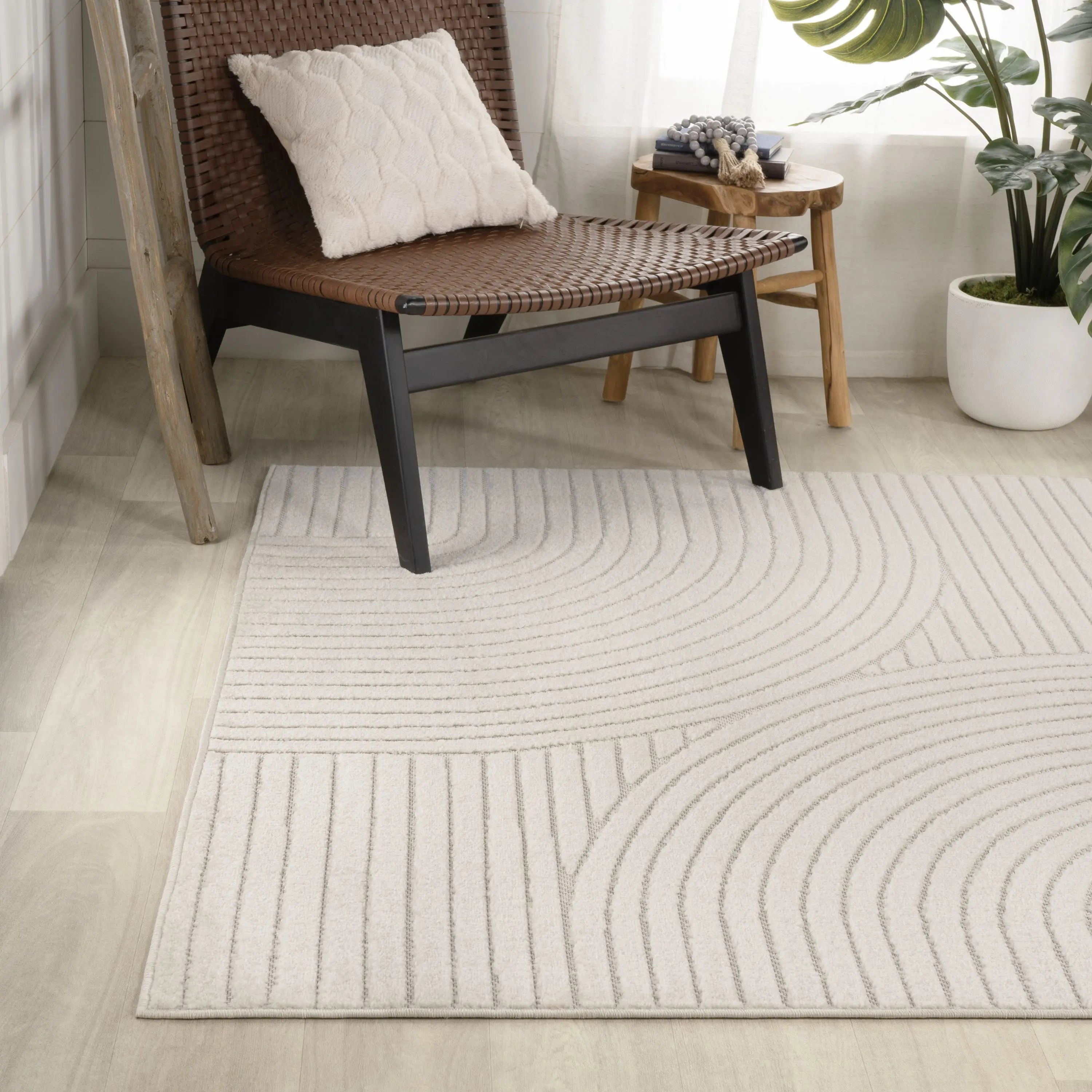 8' X 10' Ivory And Cream Striped Indoor Outdoor Area Rug Homeroots Outdoor