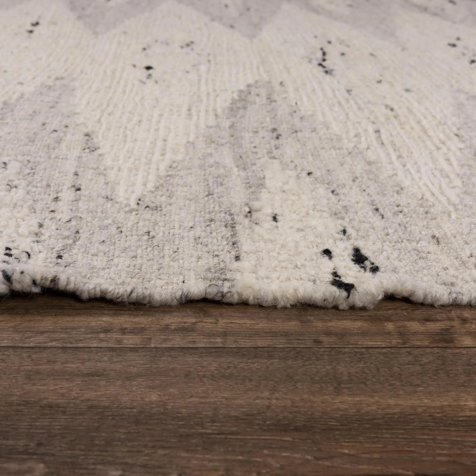 8' X 10' Ivory And Light Gray Wool Geometric Hand Woven Area Rug Homeroots Home Decor