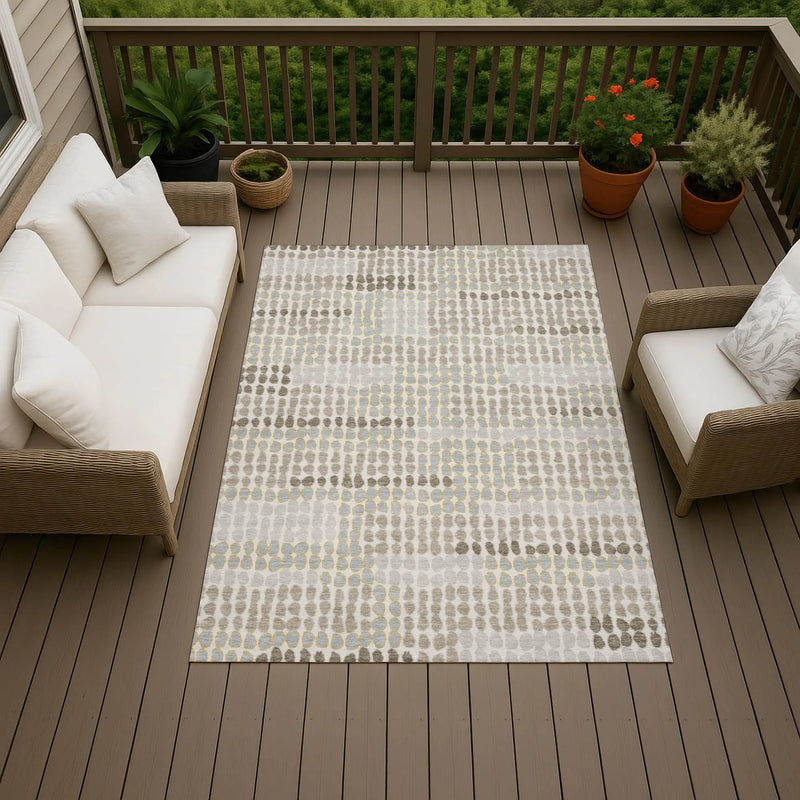 8' X 10' Ivory And Silver Geometric Washable Indoor Outdoor Area Rug Homeroots Outdoor