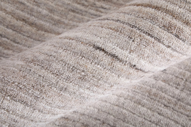 8' X 10' Ivory And Tan Hand Woven Distressed Area Rug Homeroots Outdoor