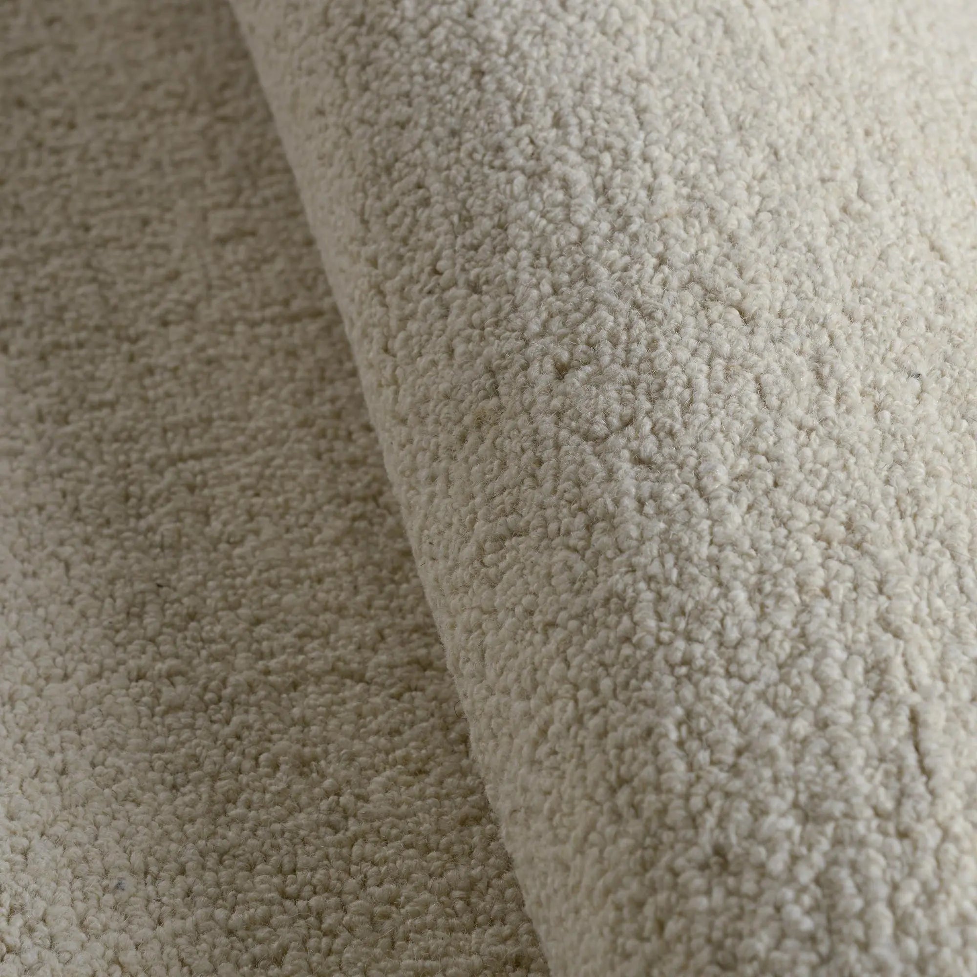 8' X 10' Ivory And White Wool Hand Tufted Area Rug Homeroots Home Decor