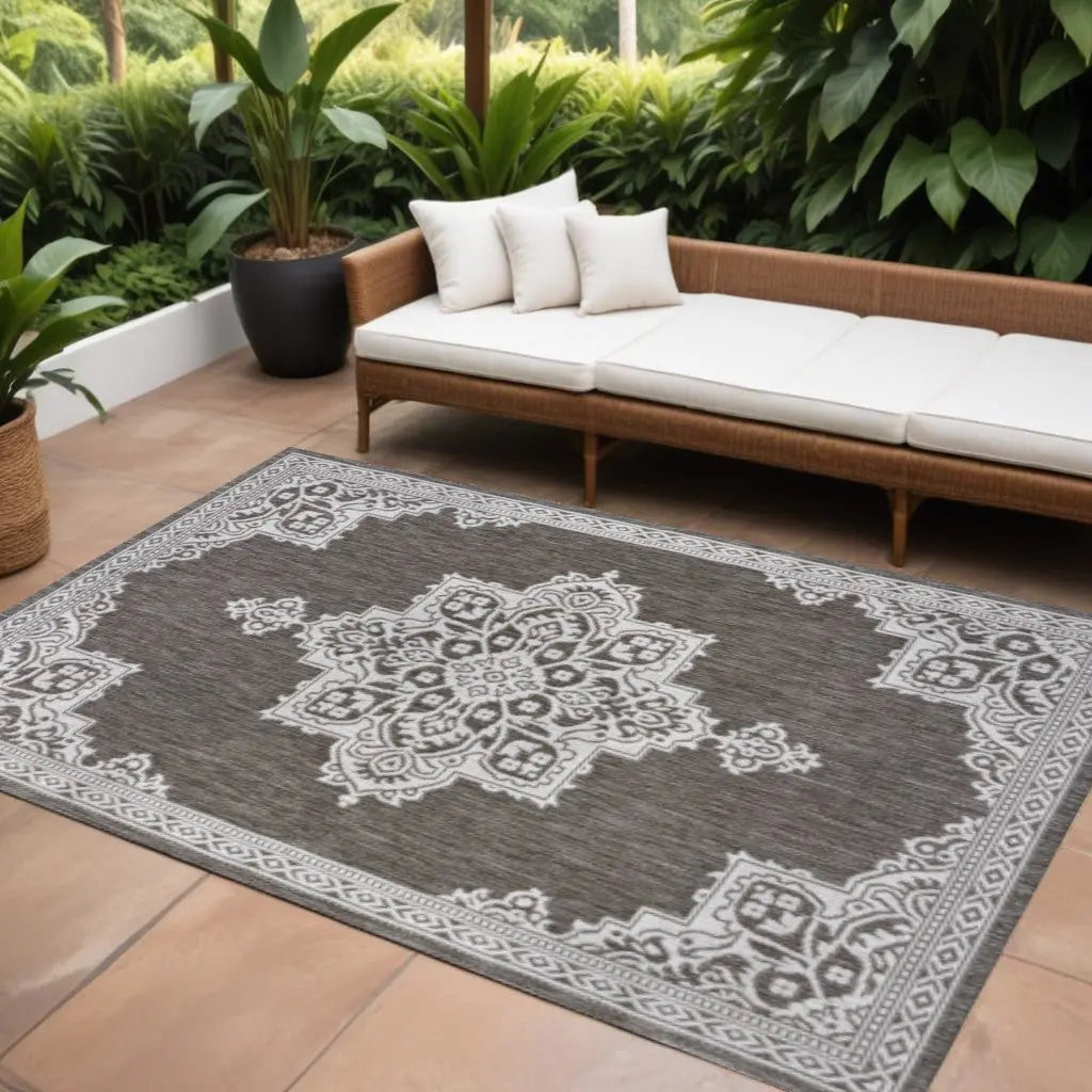 8' X 10' Light Brown And Cream Medallion Indoor Outdoor Area Rug Homeroots Outdoor