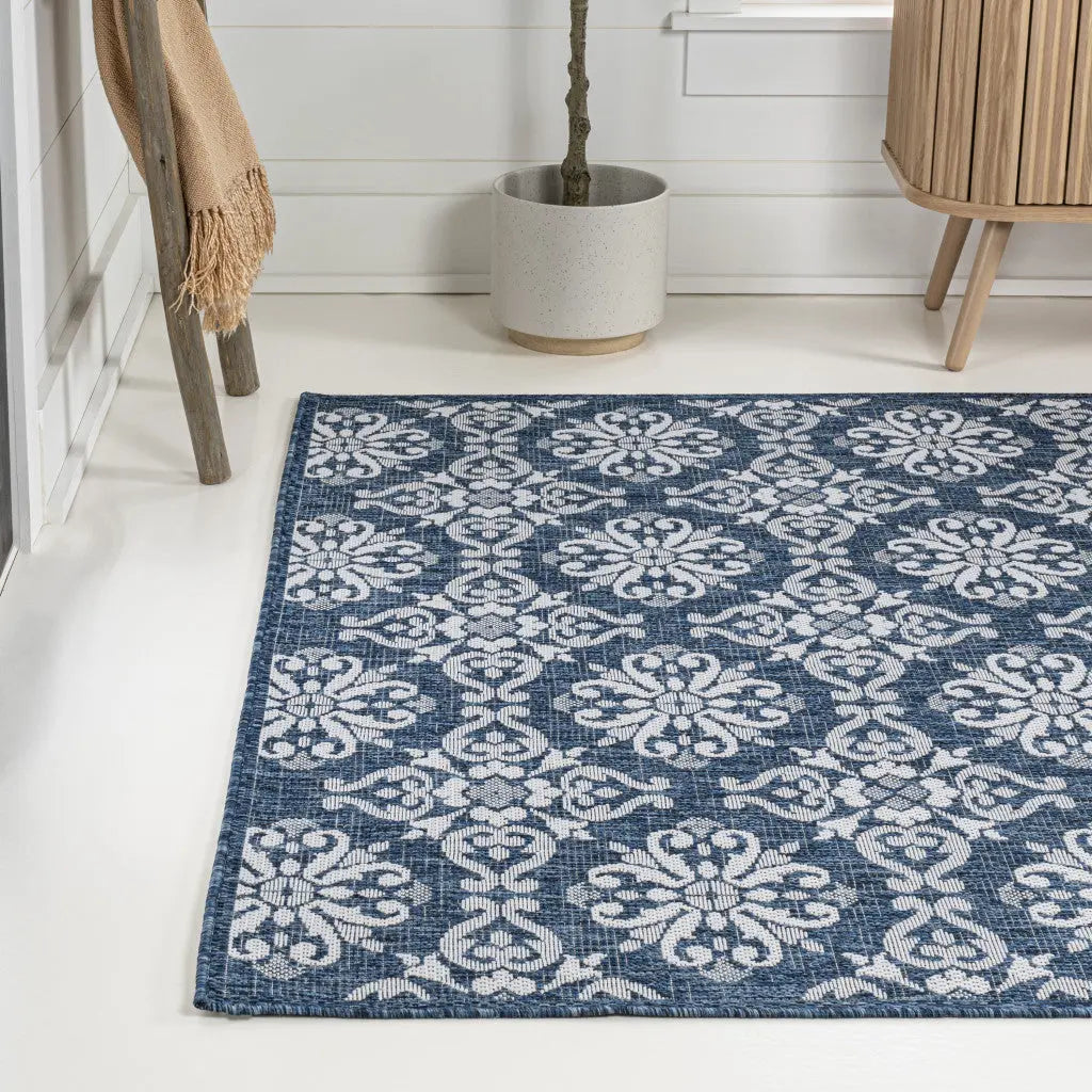 8' X 10' Navy Blue And Cream Floral Indoor Outdoor Area Rug Homeroots Outdoor