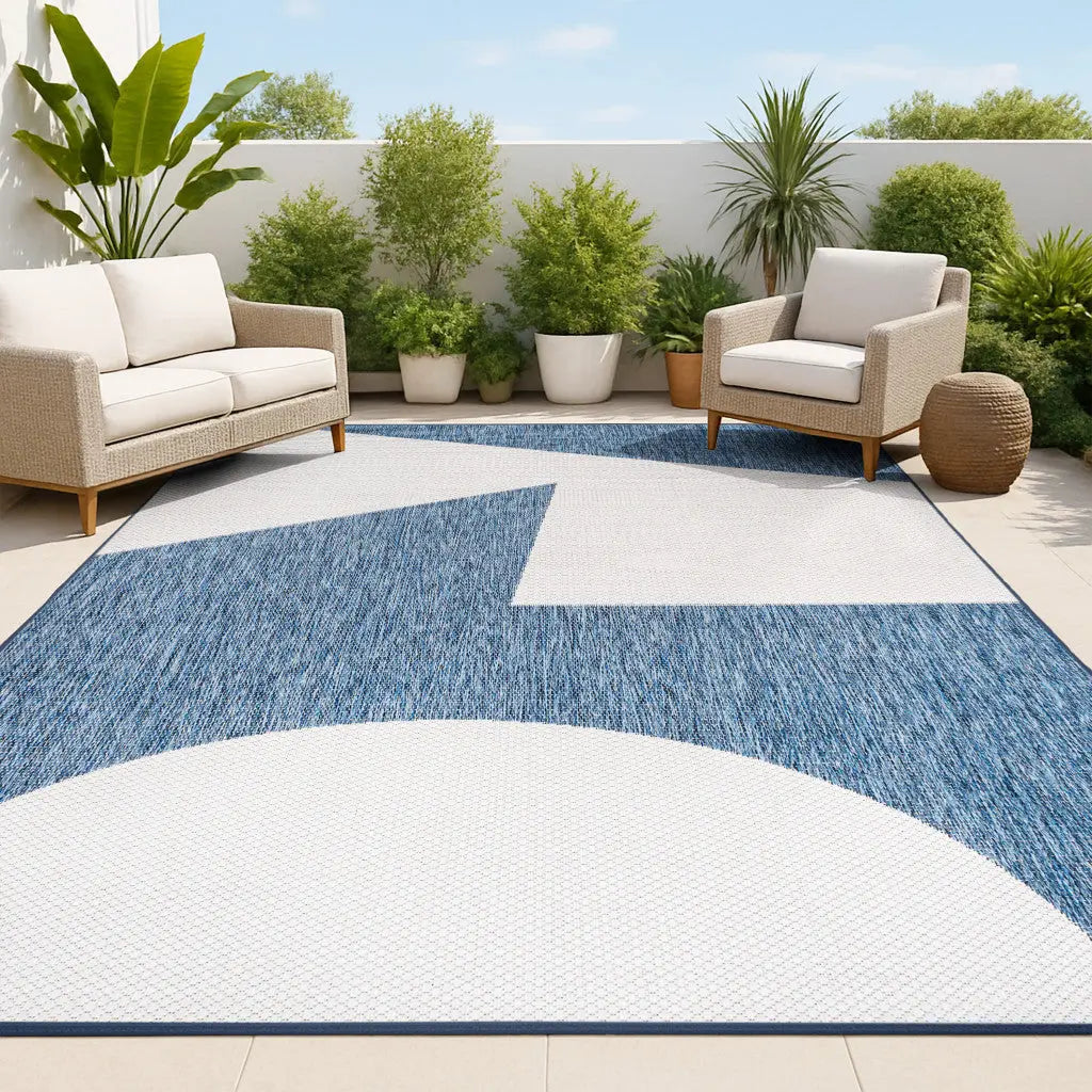 8' X 10' Navy Blue And Cream Geometric Indoor Outdoor Area Rug Homeroots Outdoor