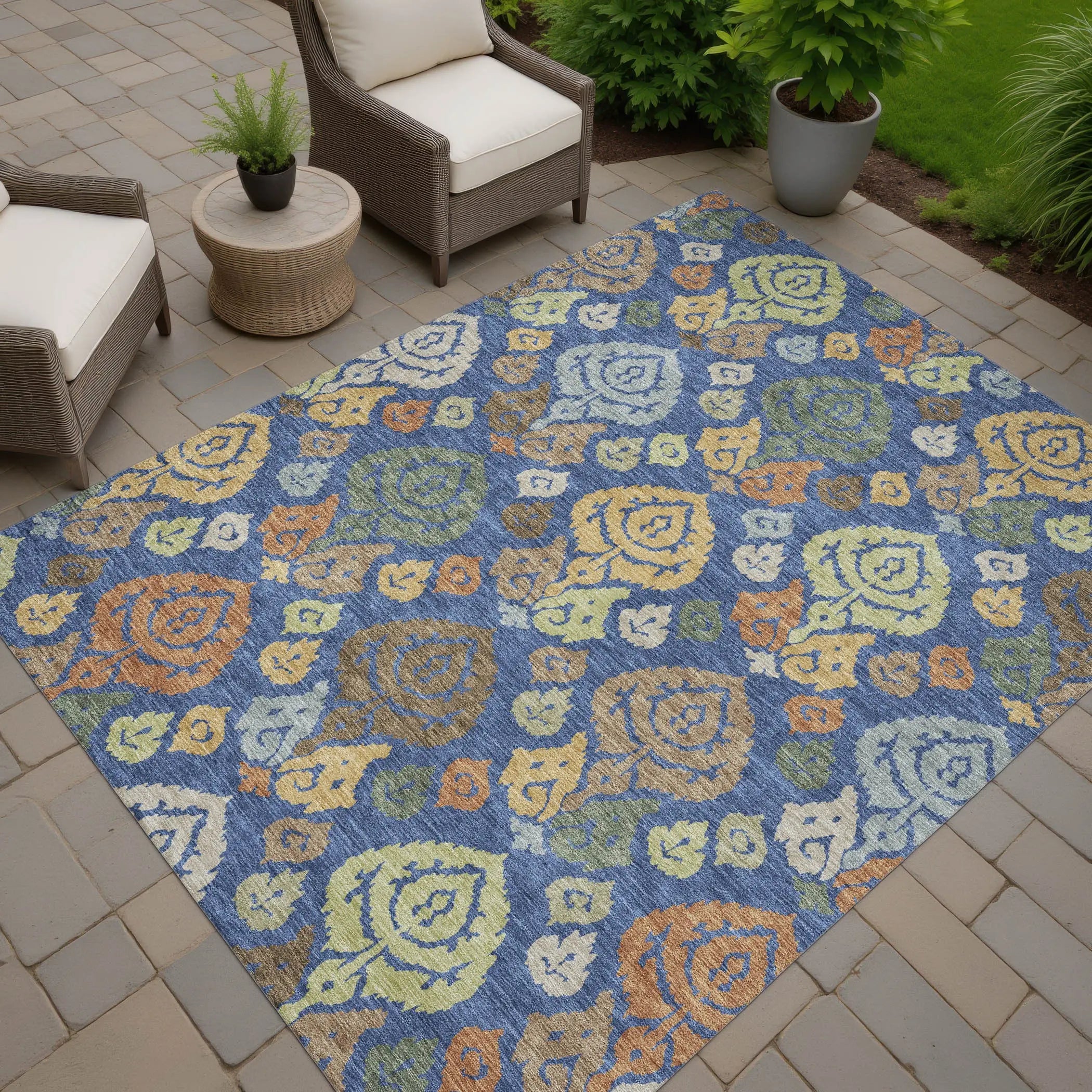 8' X 10' Navy Blue And Ivory Damask Washable Indoor Outdoor Area Rug Homeroots Outdoor