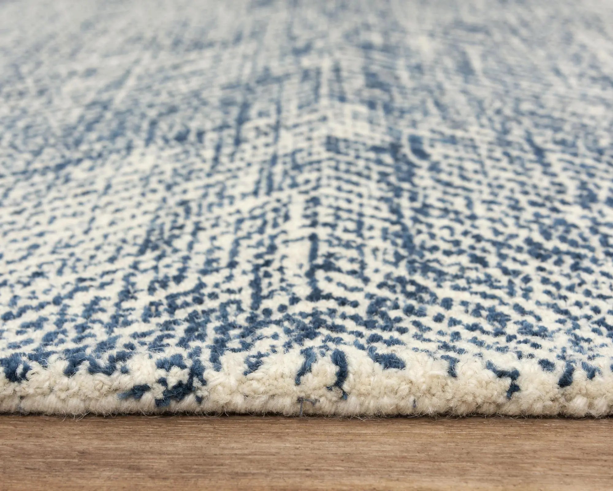 8' X 10' Navy Blue And Ivory Wool Chevron Hand Tufted Area Rug Homeroots Home Decor