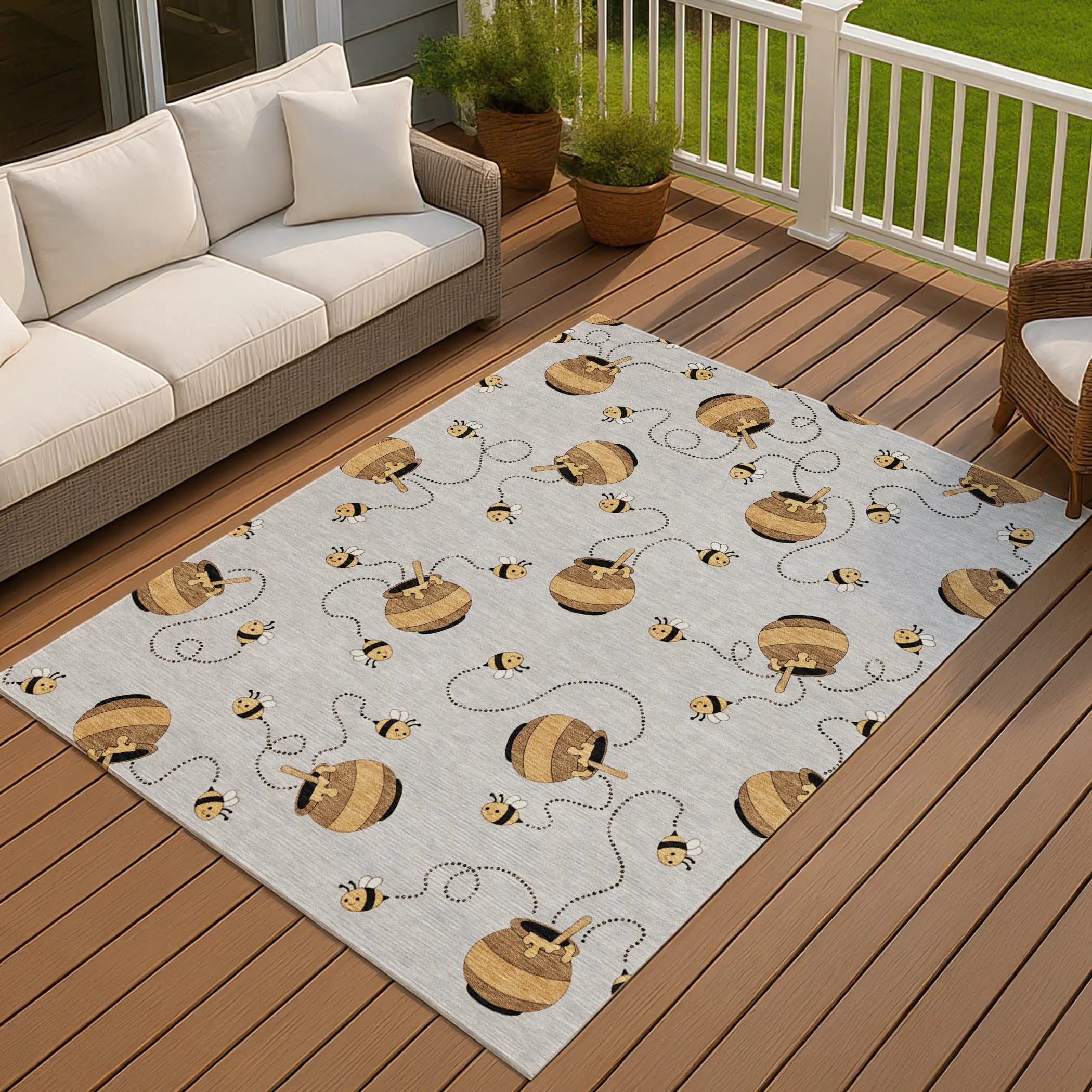 8' X 10' Silver And Beige Geometric Washable Indoor Outdoor Area Rug Homeroots Outdoor