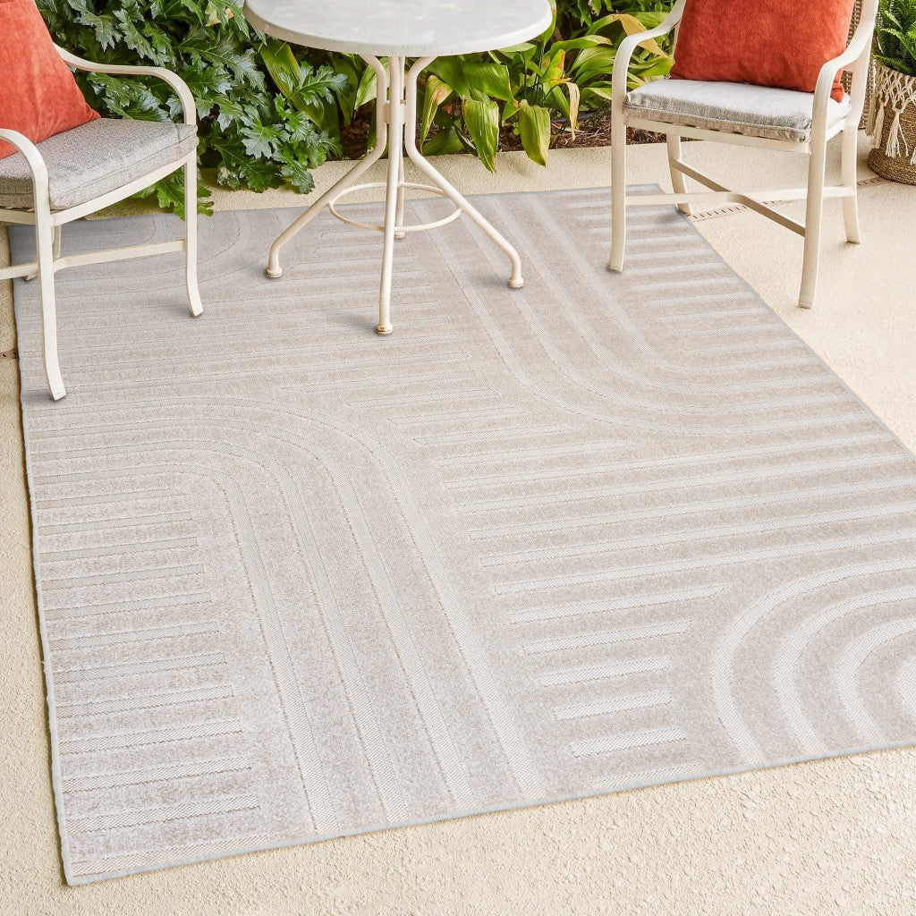 8' X 10' White And Cream Striped Indoor Outdoor Area Rug - GreatEagleInc
