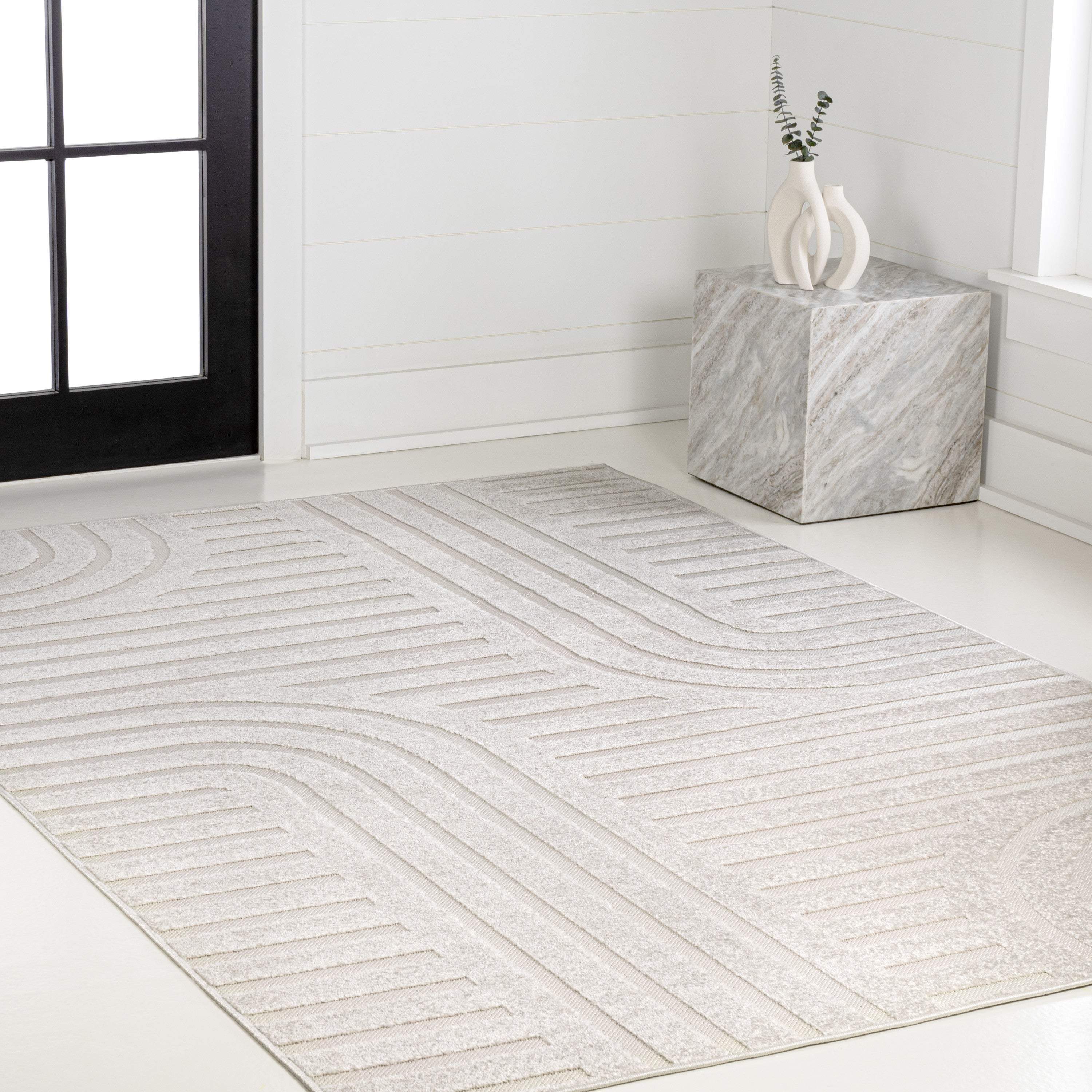 8' X 10' White And Cream Striped Indoor Outdoor Area Rug - GreatEagleInc