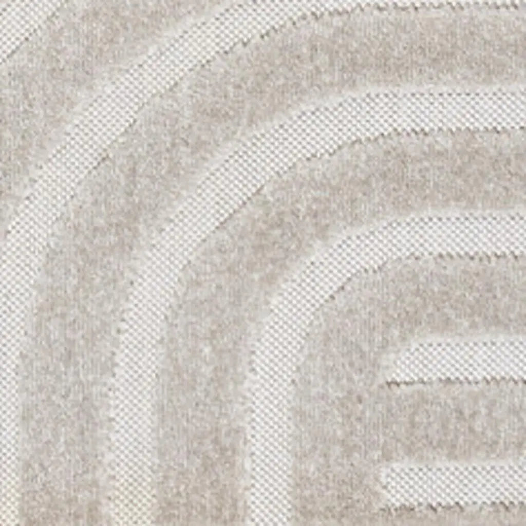 8' X 10' White And Cream Striped Indoor Outdoor Area Rug - GreatEagleInc