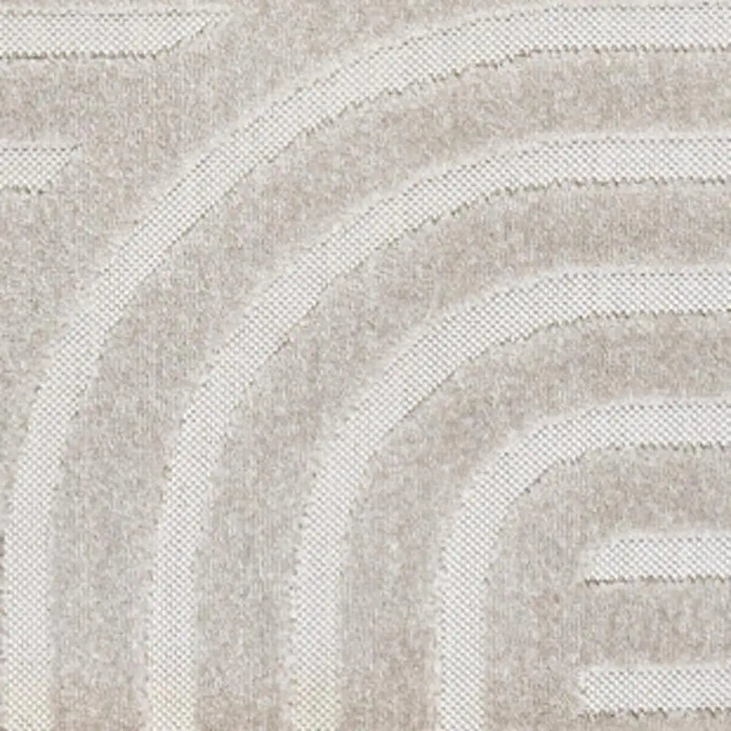 8' X 10' White And Cream Striped Indoor Outdoor Area Rug - GreatEagleInc