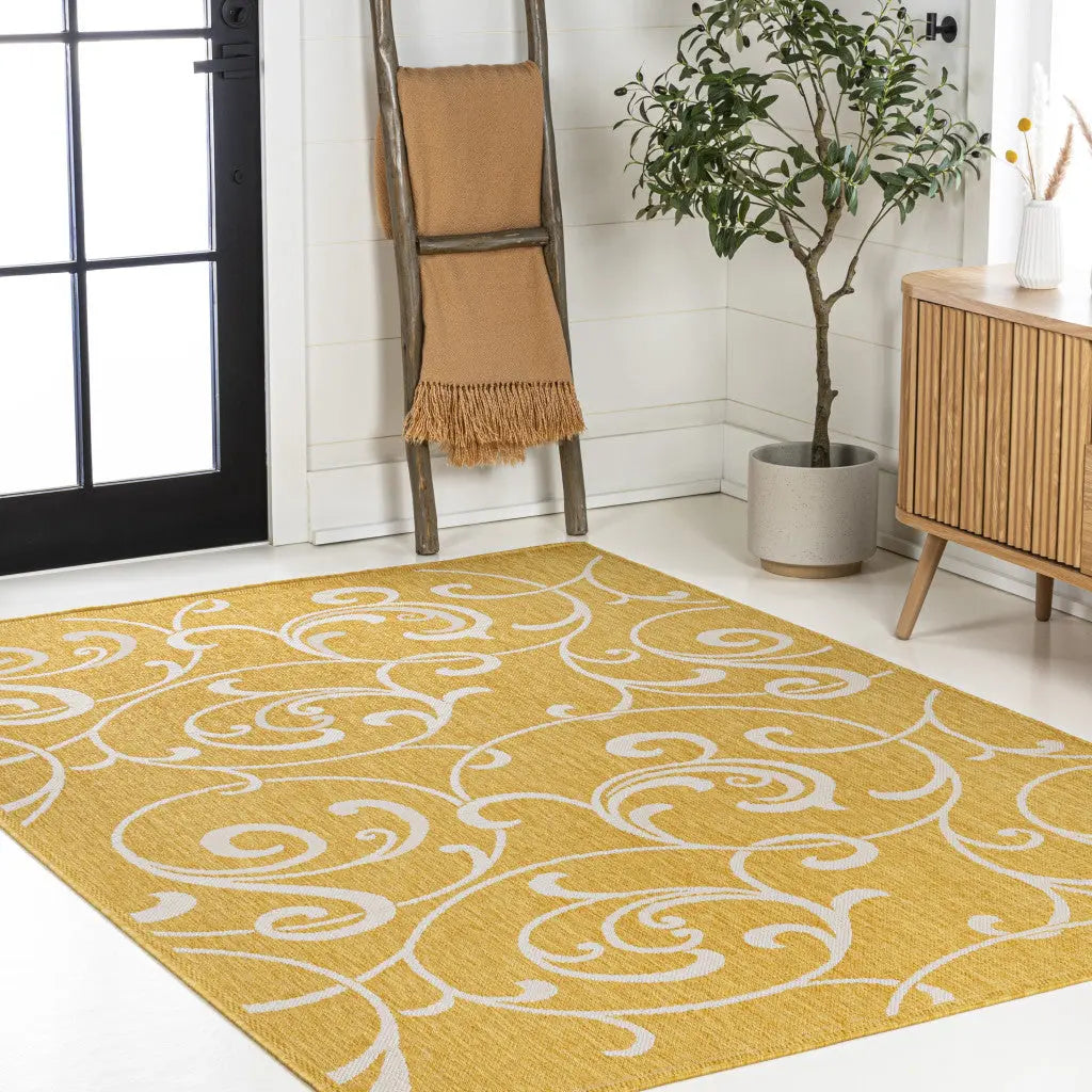 8' X 10' Yellow And Cream Floral Indoor Outdoor Area Rug Homeroots Outdoor