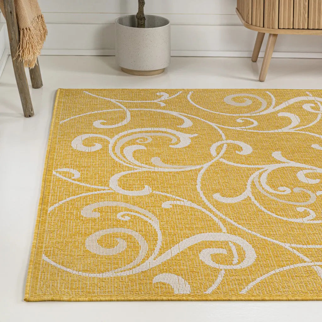 8' X 10' Yellow And Cream Floral Indoor Outdoor Area Rug Homeroots Outdoor