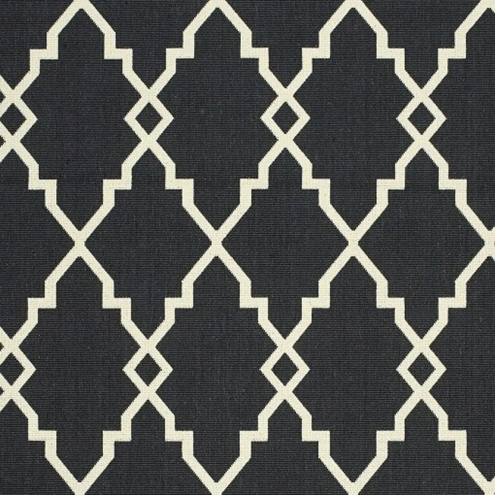8' X 11' Black And Ivory Indoor Outdoor Area Rug Homeroots Outdoor