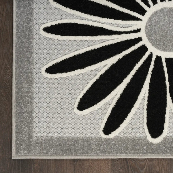 8' X 11' Black and White Floral Non Skid Indoor Outdoor Area Rug Homeroots Outdoor
