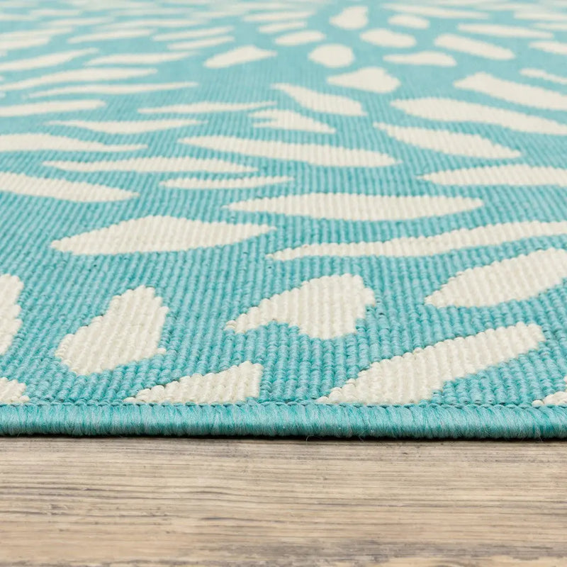 8' X 11' Blue and Ivory Floral Stain Resistant Indoor Outdoor Area Rug Homeroots Outdoor